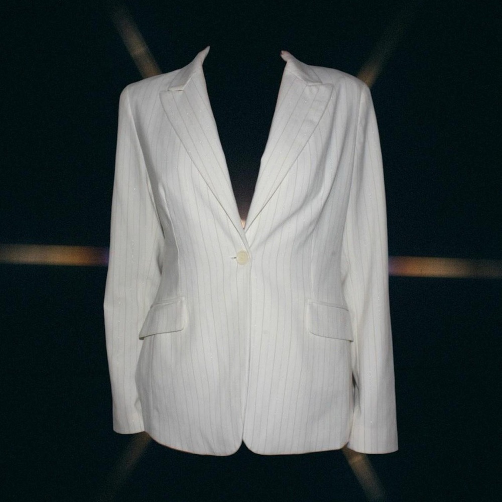 Vintage ivory pinstripe blazer with shoulder pads